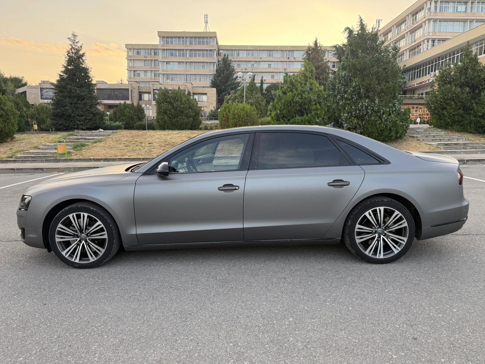 Audi A8, снимка 6 - Автомобили и джипове - 56339170