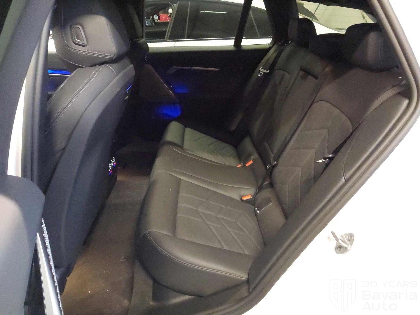 BMW 520 i Touring Steptronic, снимка 8 - Автомобили и джипове - 56506506