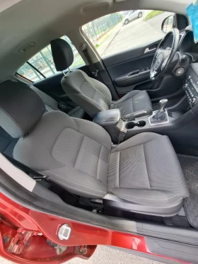 Kia Sportage 1.6  GDI ОБСЛУЖЕНА, снимка 11