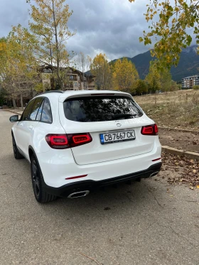 Mercedes-Benz GLC 220 Night Package Първи Собственик, снимка 4