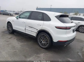 Porsche Cayenne E-Hybrid * CARFAX*  - 33000 € / 64542.39 лв. - 81229390 3