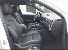 Porsche Cayenne E-Hybrid * CARFAX*  - 33000 € / 64542.39 лв. - 81229390 5