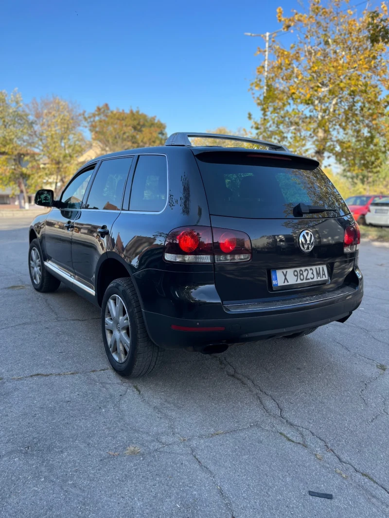 VW Touareg 3.0 V6 FACELIFT, снимка 2 - Автомобили и джипове - 48308157