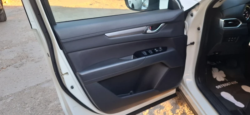 Mazda CX-5 2.0 Awd Led Head Up 360 Камери Бяла Перла, снимка 9 - Автомобили и джипове - 51772788