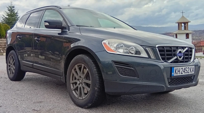 Volvo XC60 Джип, снимка 4 - Автомобили и джипове - 53414704