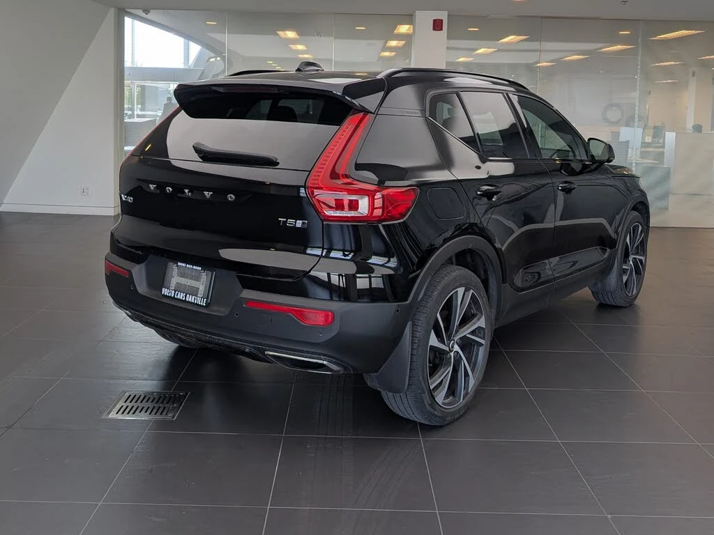 Volvo XC40 T5 R-Design * HeadUp * АвтоКредит * (ЦЕНА ДО БГ) - изображение 3
