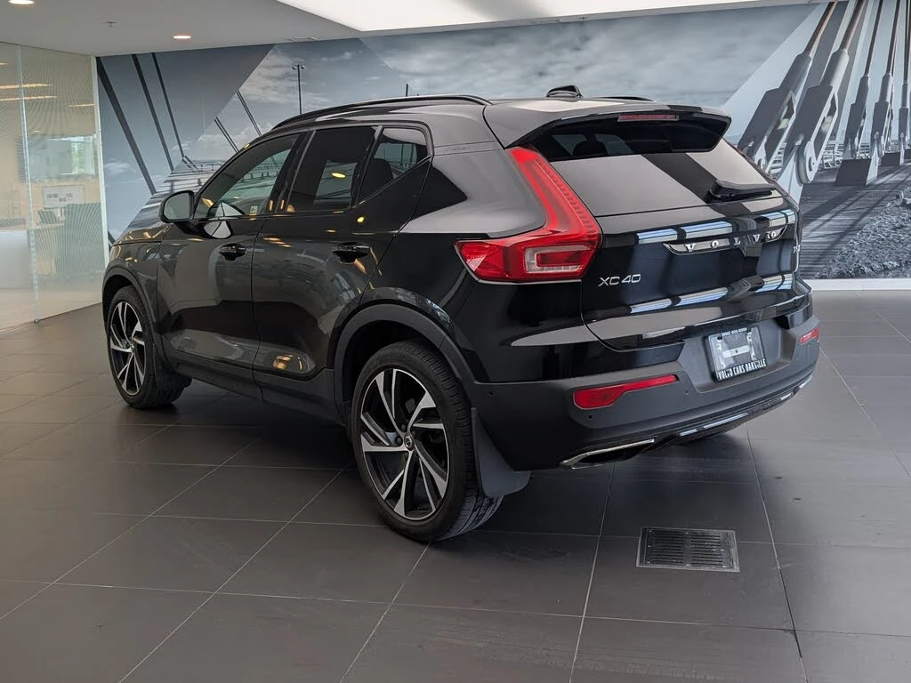 Volvo XC40 T5 R-Design * HeadUp * АвтоКредит * (ЦЕНА ДО БГ) - изображение 5