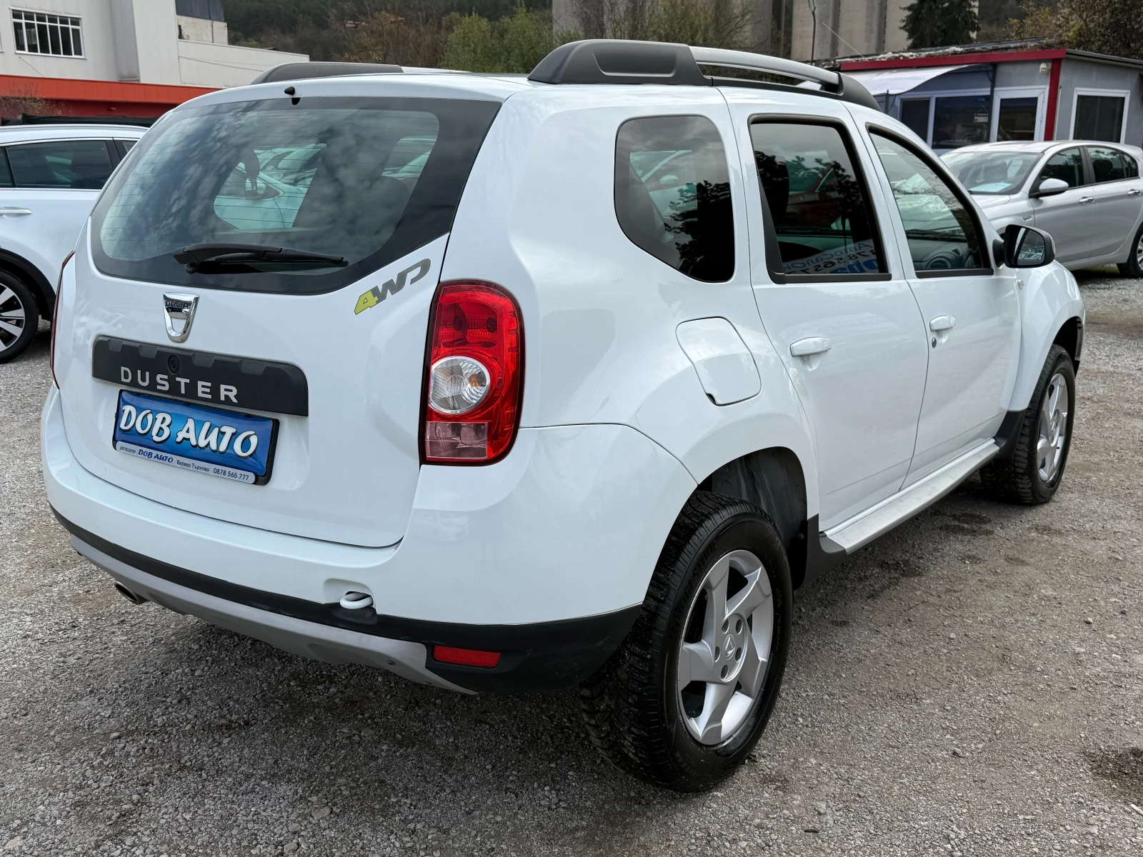 Dacia Duster 1.5DCI-4X4-БЛОКАЖ-КЛИМАТИК - изображение 6