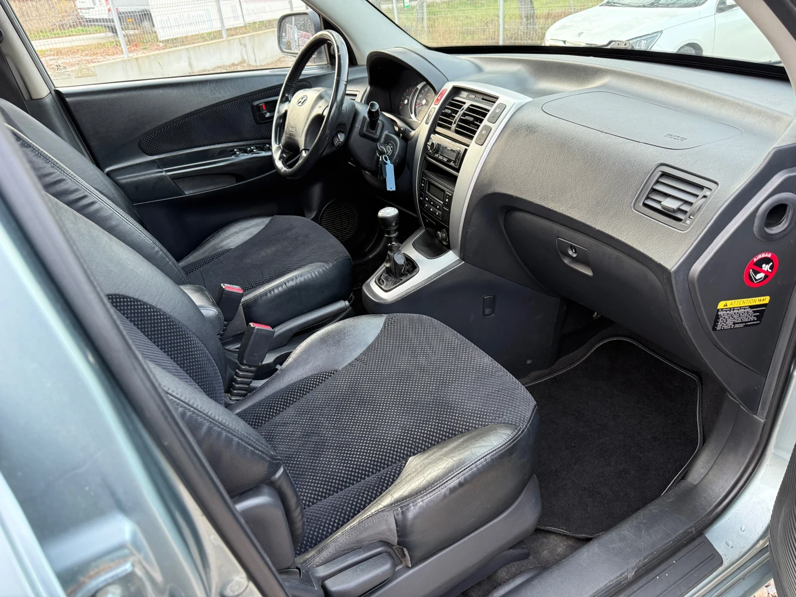 Hyundai Tucson 2.0CRDI 211000km!!!4* 4 - изображение 10