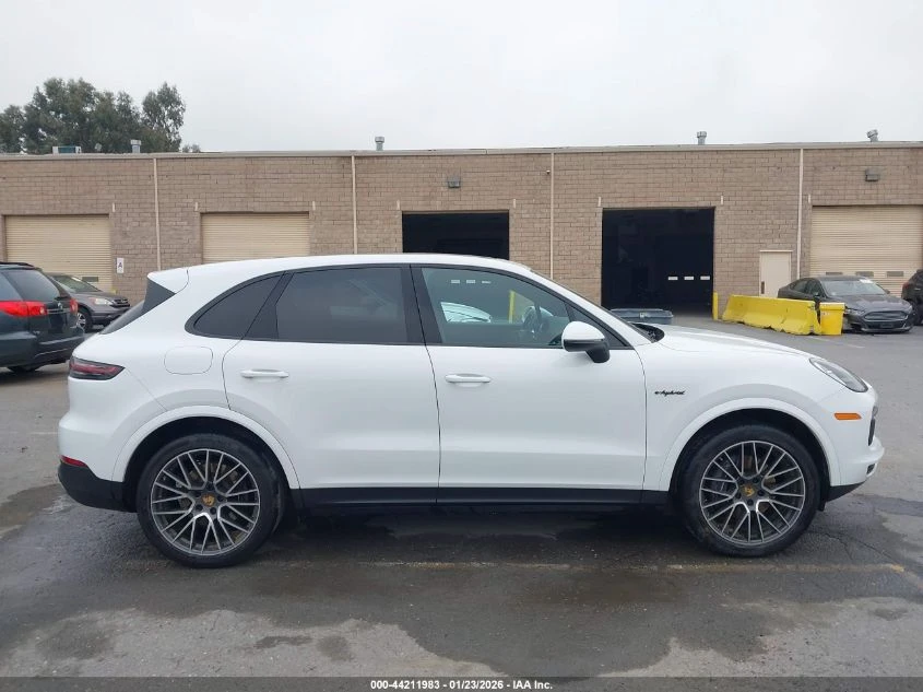 Porsche Cayenne E-Hybrid * CARFAX*  | Mobile.bg � ����������� 13
