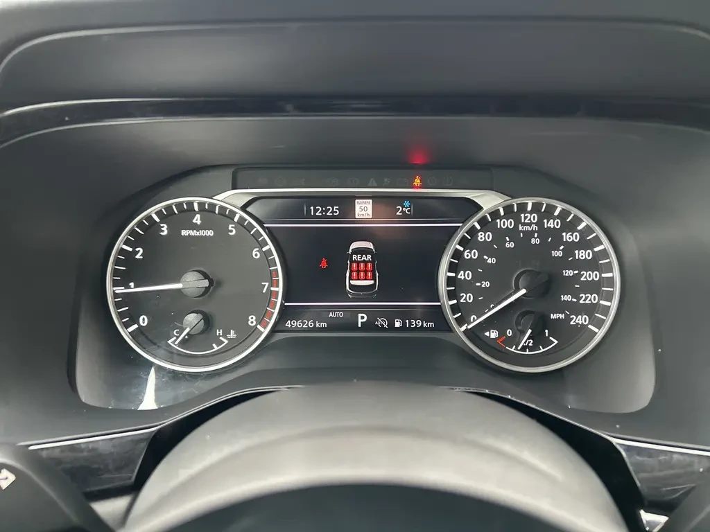 Nissan Pathfinder SL* 4x4* Camera* Bluetooth* Brake Ass* Lane Ass* S - изображение 9