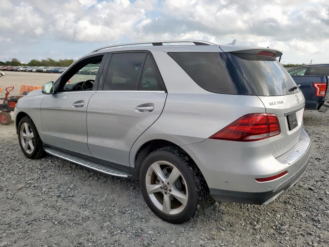 Mercedes-Benz GLE 350 ПОДГРЕВ* КАМЕРА* КЕЙЛЕС* LANE* ASSIST - изображение 2