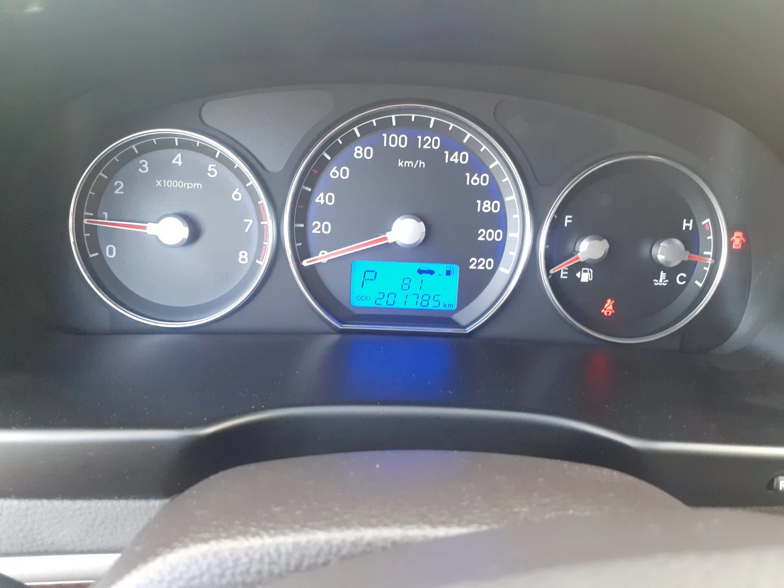 Hyundai Santa fe  2, 4 PREMIUM  Фейслифт 4x4 FULL, снимка 11 - Автомобили и джипове - 53482724