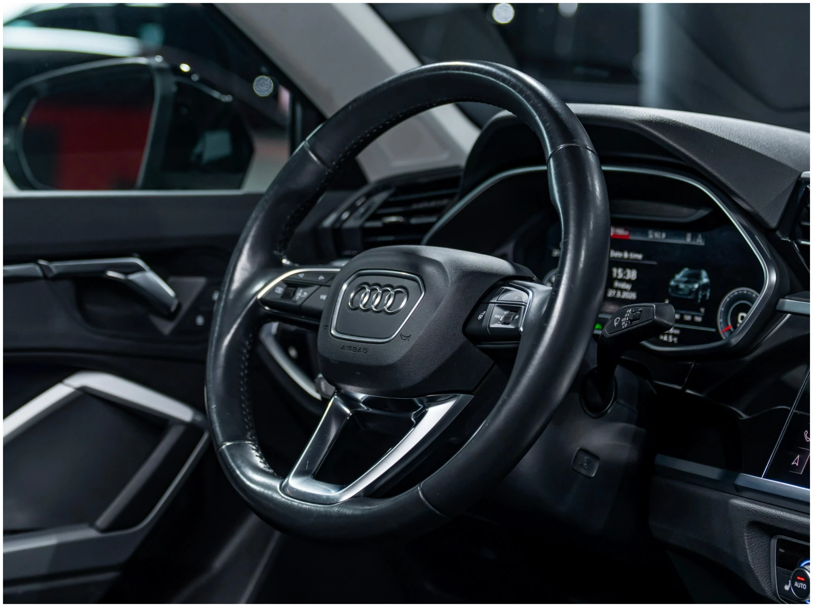 Audi Q3 45 Technik* Quattro* Bang&Olufsen, снимка 14 - Автомобили и джипове - 54005575