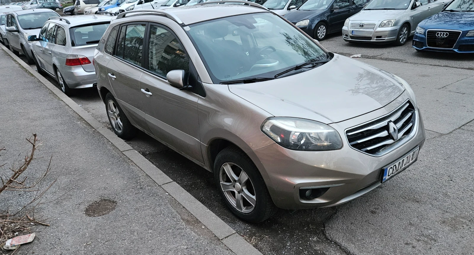 Renault Koleos 2.0, 4х4, 150к.с., снимка 3 - Автомобили и джипове - 54072432