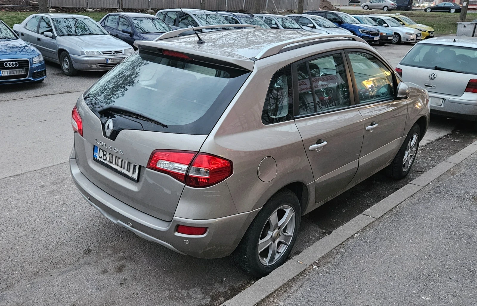Renault Koleos 2.0, 4х4, 150к.с., снимка 5 - Автомобили и джипове - 54072432