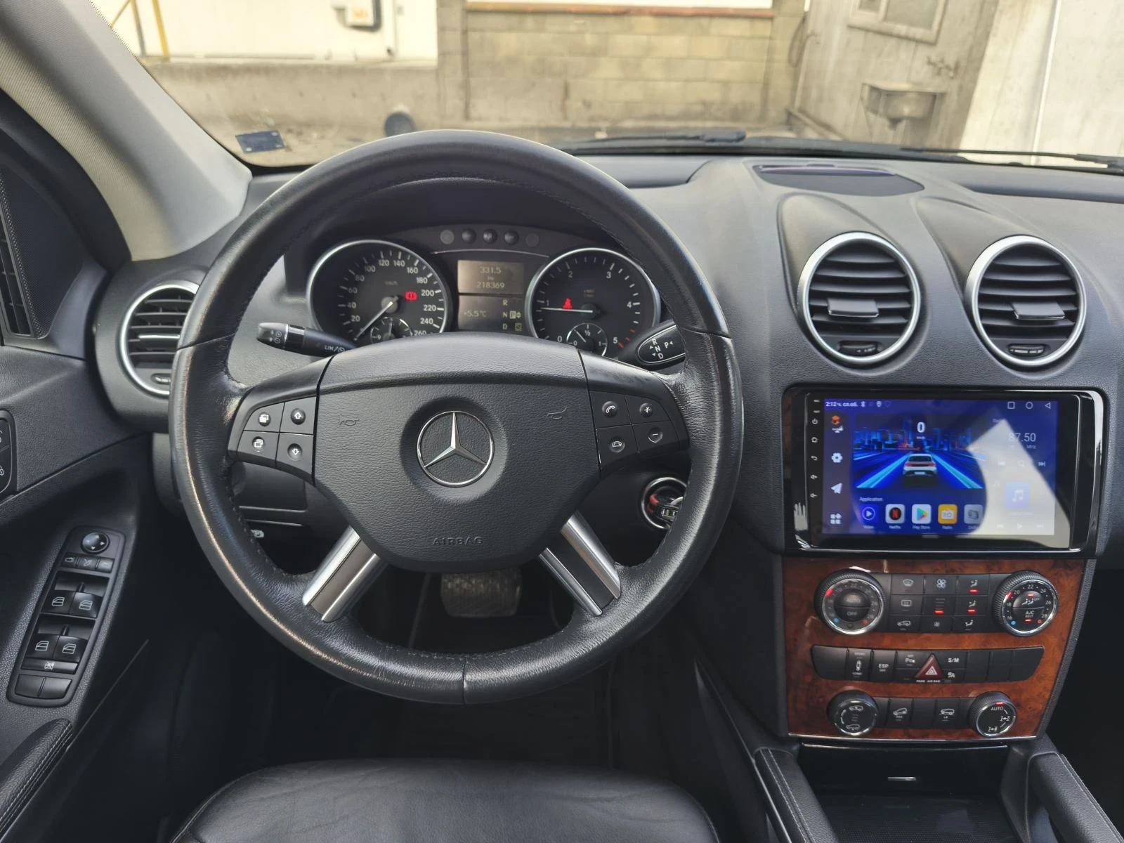 Mercedes-Benz ML 320, снимка 13 - Автомобили и джипове - 54161172