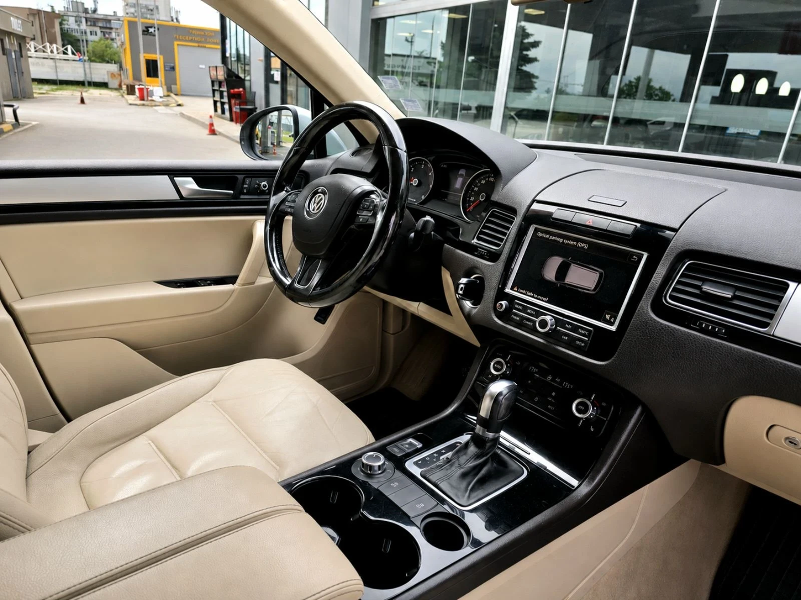 VW Touareg ЛИЗИНГ/БАРТЕР, снимка 13 - Автомобили и джипове - 54750791