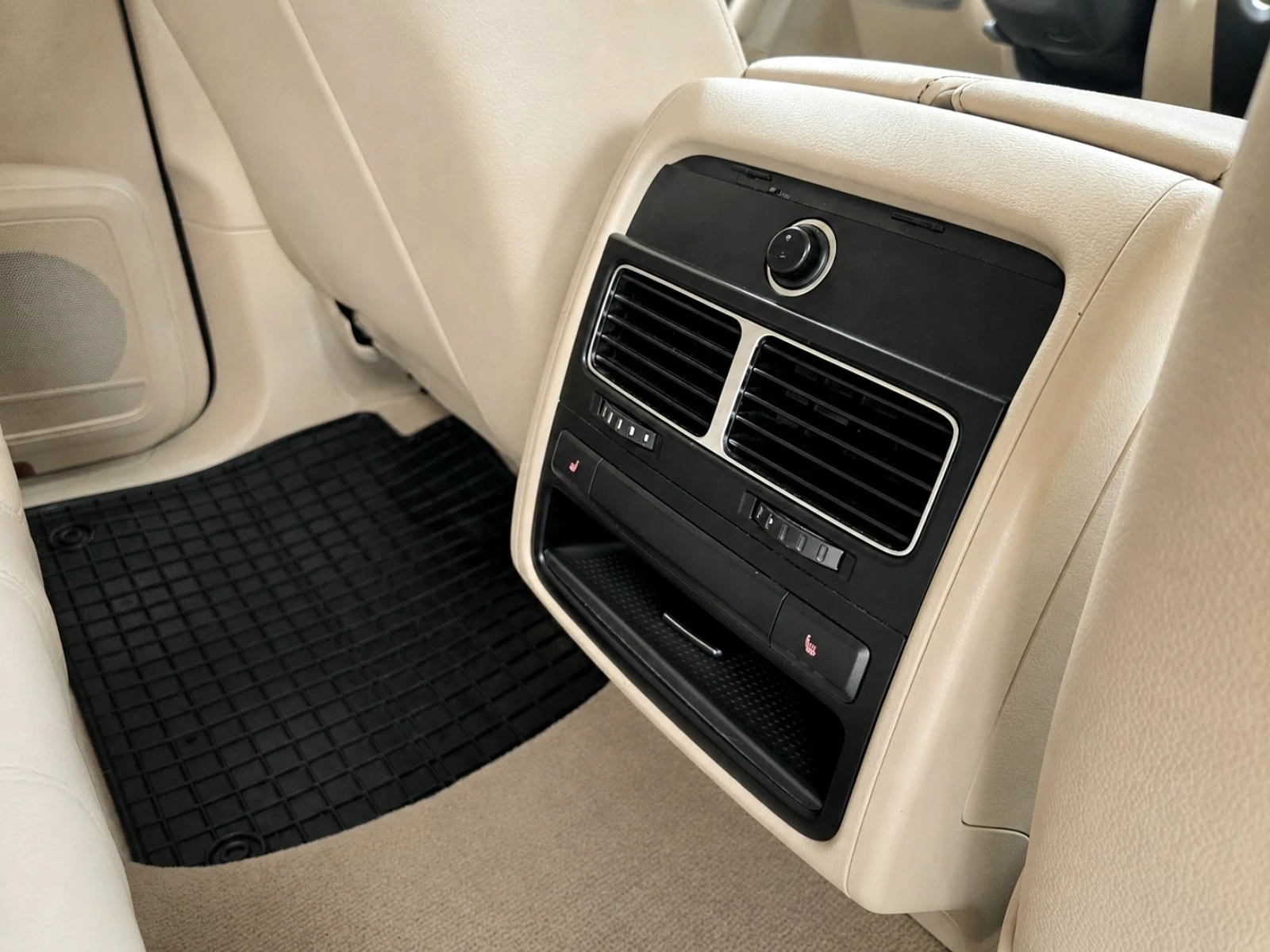 VW Touareg ЛИЗИНГ/БАРТЕР, снимка 16 - Автомобили и джипове - 54750791