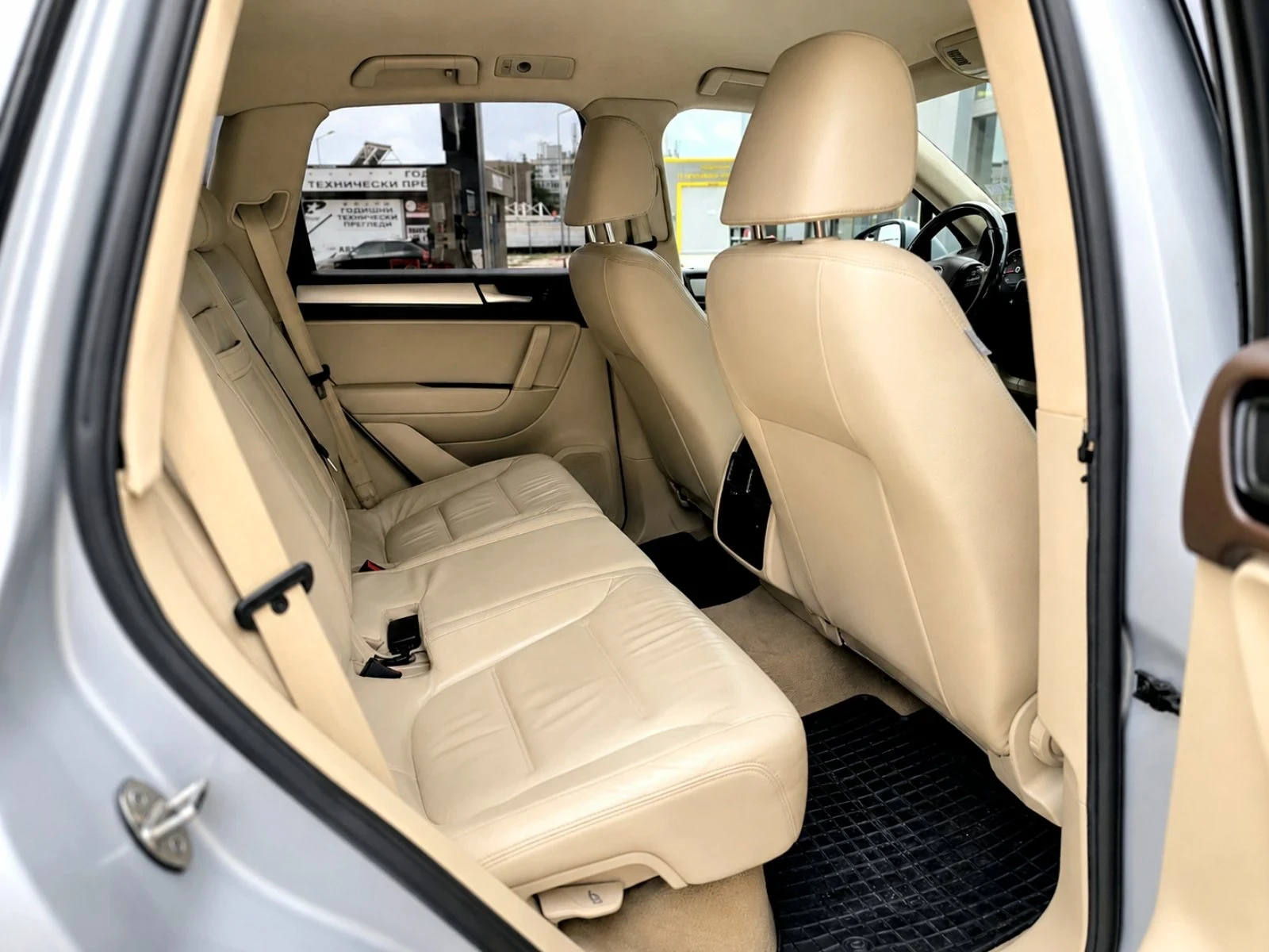 VW Touareg ЛИЗИНГ/БАРТЕР, снимка 15 - Автомобили и джипове - 54750791