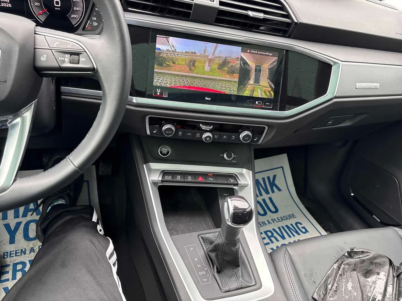 Audi Q3 | Technik | DISTRONIC | ПОДГРЕВ | 360 | CARFAX | , снимка 9 - Автомобили и джипове - 55070403