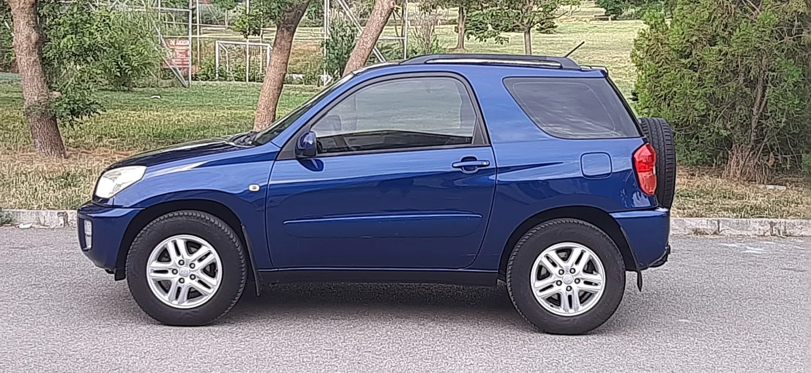 Toyota Rav4 1.8VVTi KLiMA, снимка 3 - Автомобили и джипове - 55089262