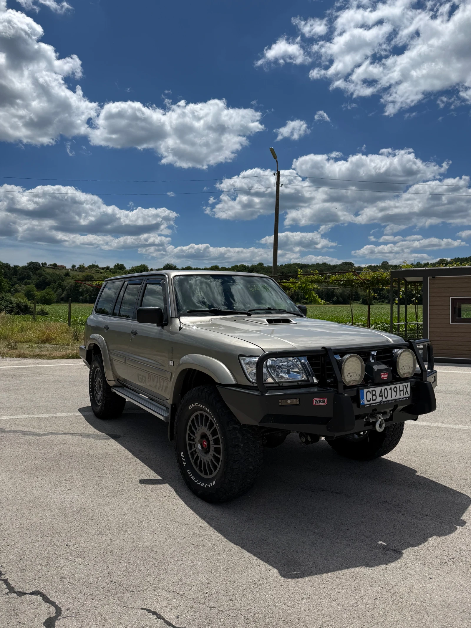 Nissan Patrol Y61, снимка 2 - Автомобили и джипове - 55427982