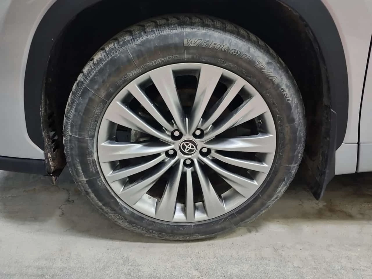 Toyota Highlander * PLATINUM * CARFAX * БЕЗ ПЪРВОНАЧАЛНА ВНОСКА, снимка 6 - Автомобили и джипове - 55444100