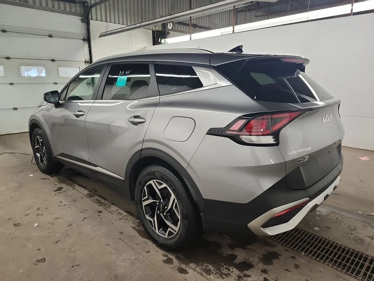 Kia Sportage 4D Utility FWD | LX | Mobile.bg � ����������� 4