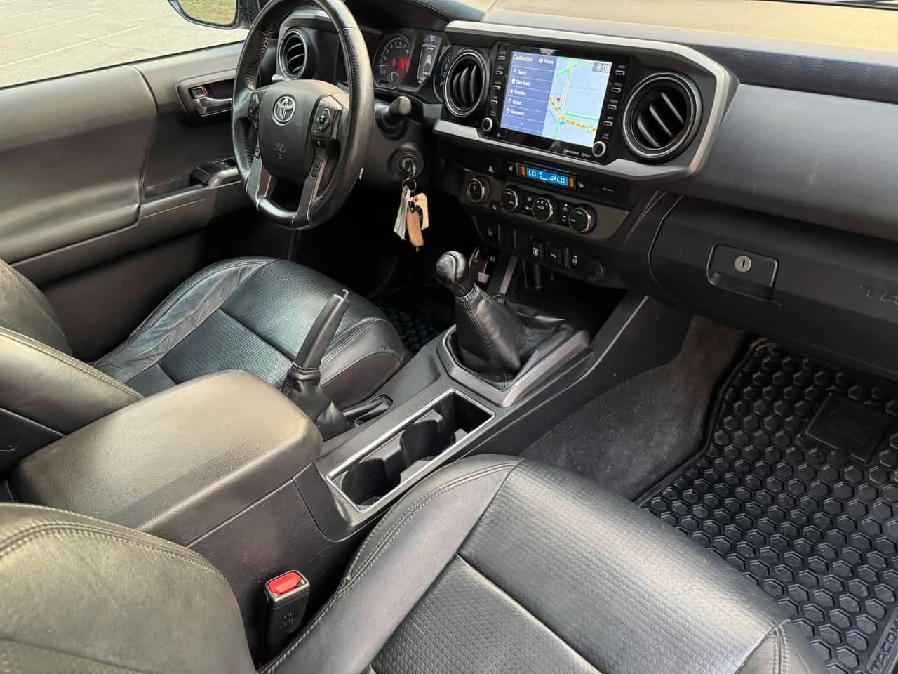 Toyota Tacoma * 4x4 Double Cab SB* АВТОКРЕДИТ БЕЗ ПЪРВОНАЧАЛНА* , снимка 9 - Автомобили и джипове - 55786044