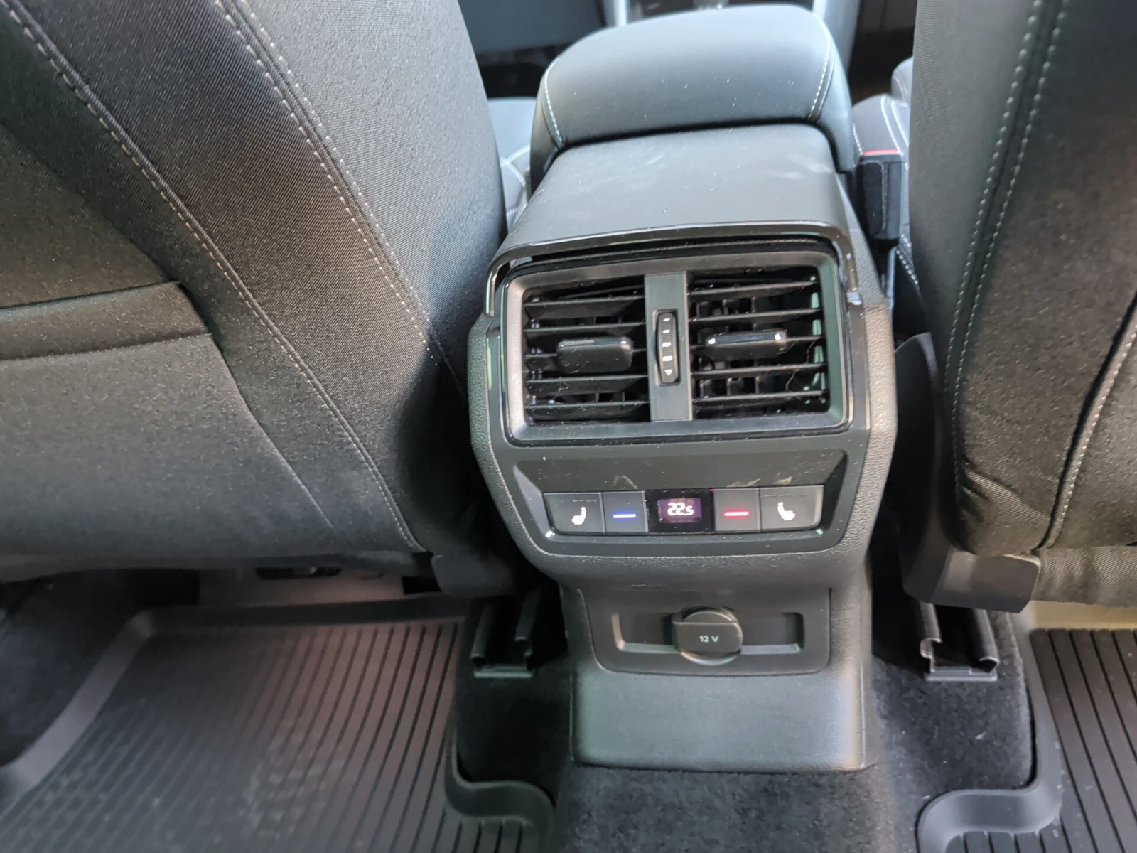 Skoda Karoq Sport Line 2.0 TDI/7DSG | Mobile.bg � ����������� 13