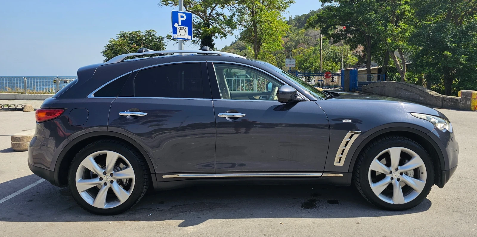 Infiniti Fx 30 FX30 S, снимка 2 - Автомобили и джипове - 56632320