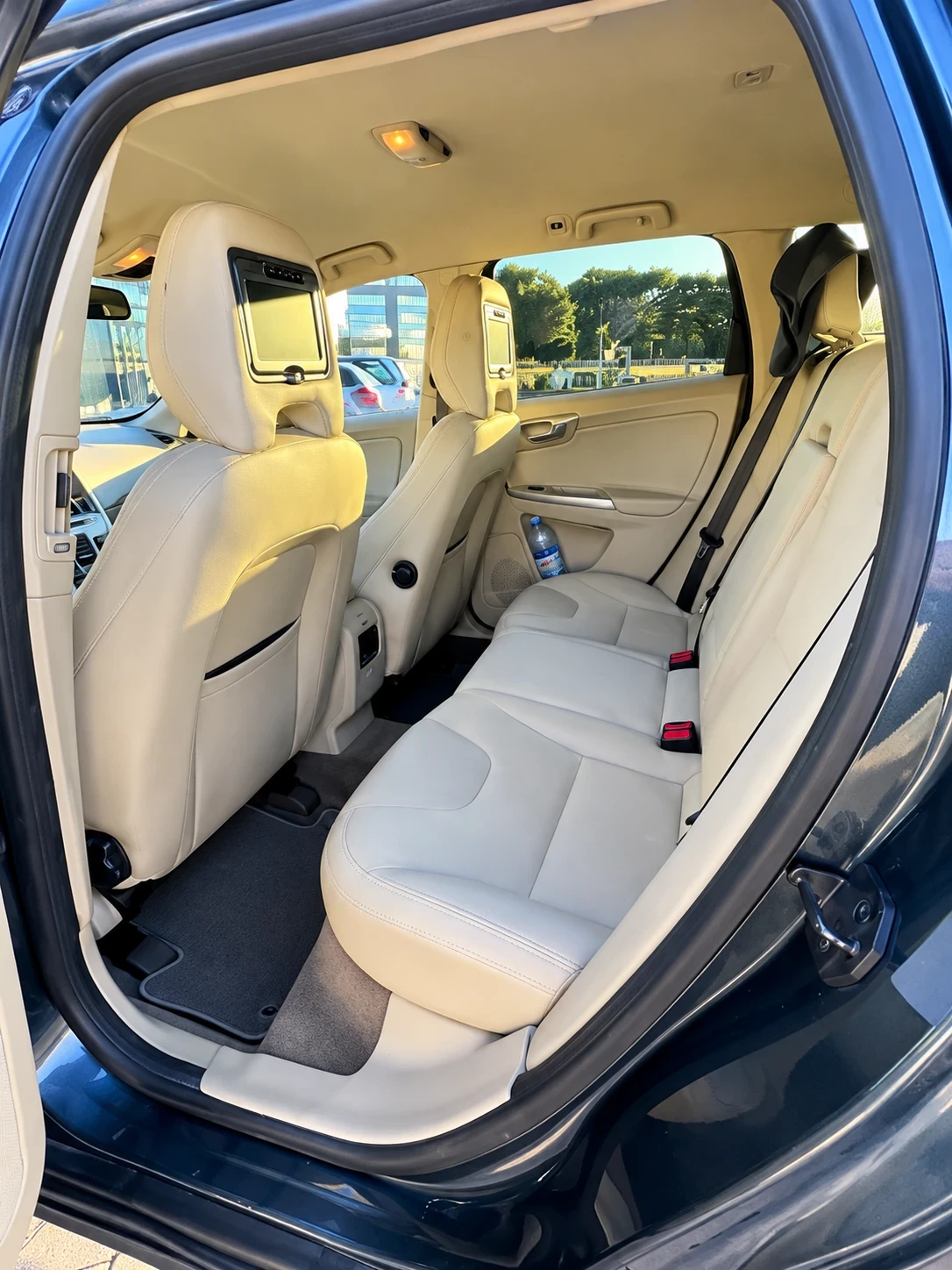 Volvo XC60, снимка 11 - Автомобили и джипове - 56707242