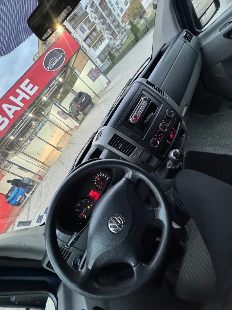 VW Crafter 2.0 TDI, снимка 12 - Бусове и автобуси - 52296968