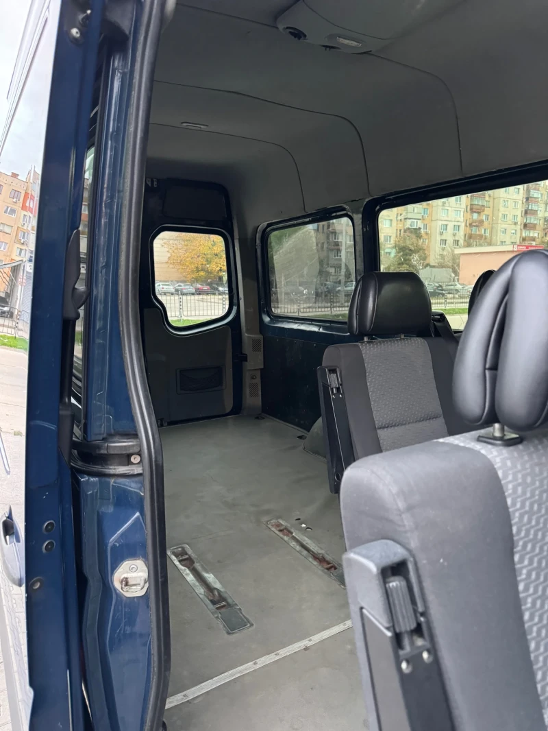 VW Crafter 2.0 TDI, снимка 10 - Бусове и автобуси - 52296968