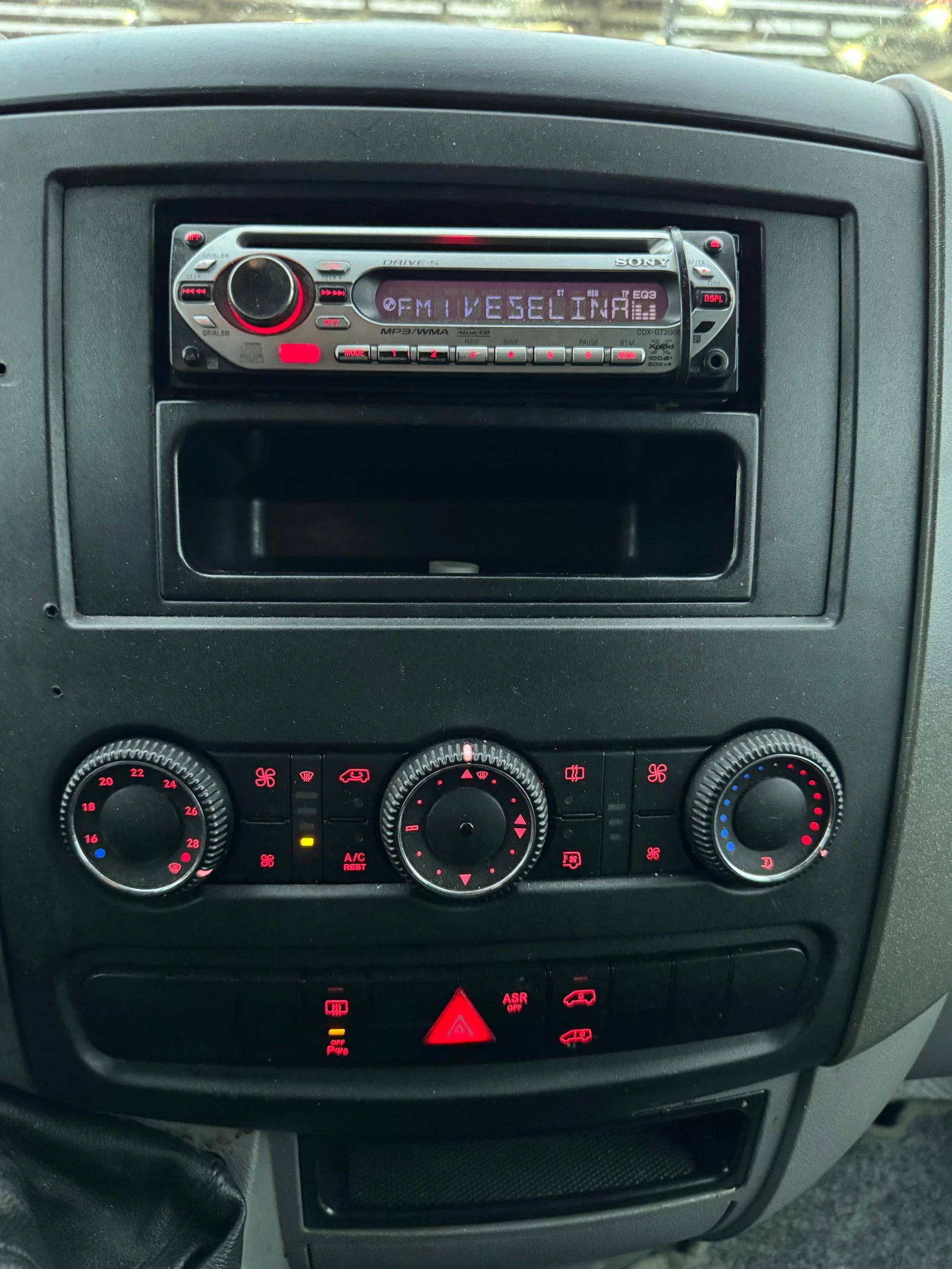 VW Crafter 2.0 TDI | Mobile.bg   13