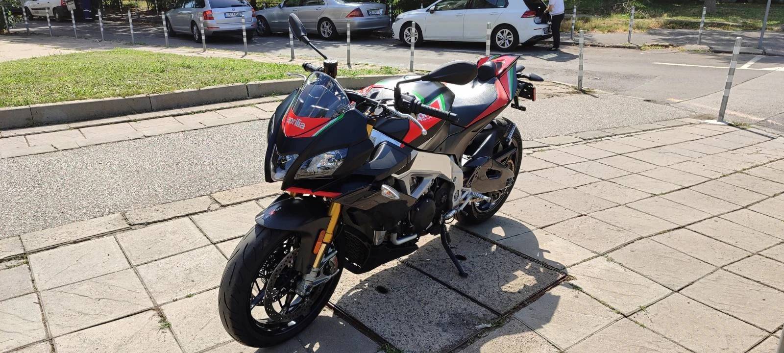Aprilia Tuono V4 FACTORY | Mobile.bg   1
