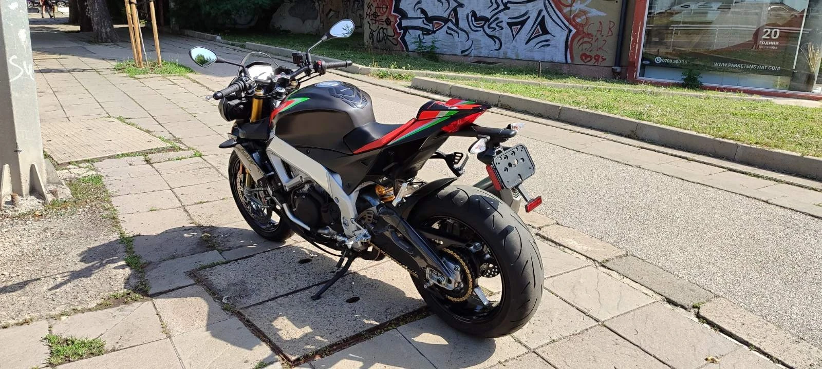 Aprilia Tuono V4 FACTORY - изображение 4