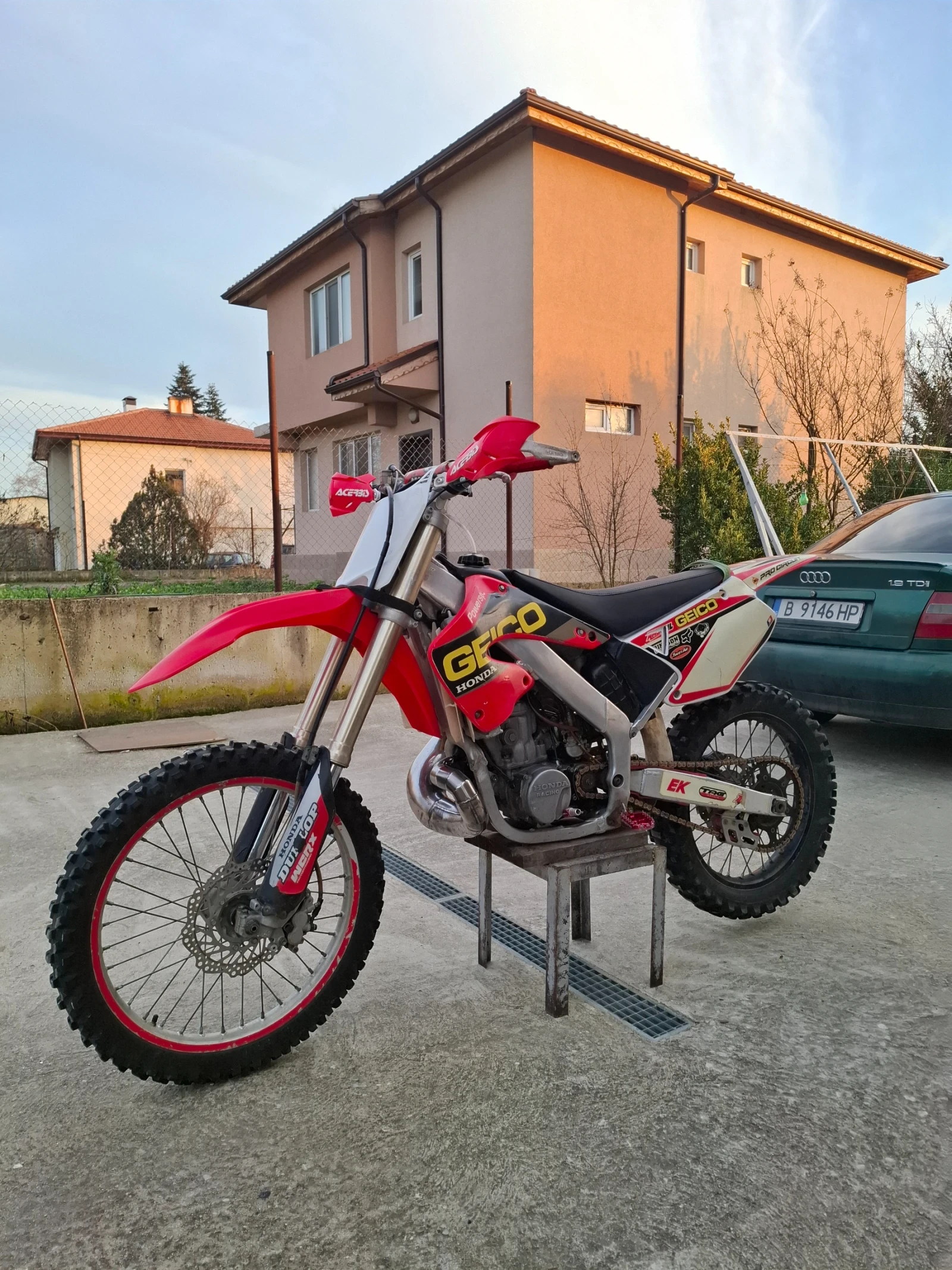 Honda Cr 250R, снимка 2 - Мотоциклети и мототехника - 54317539