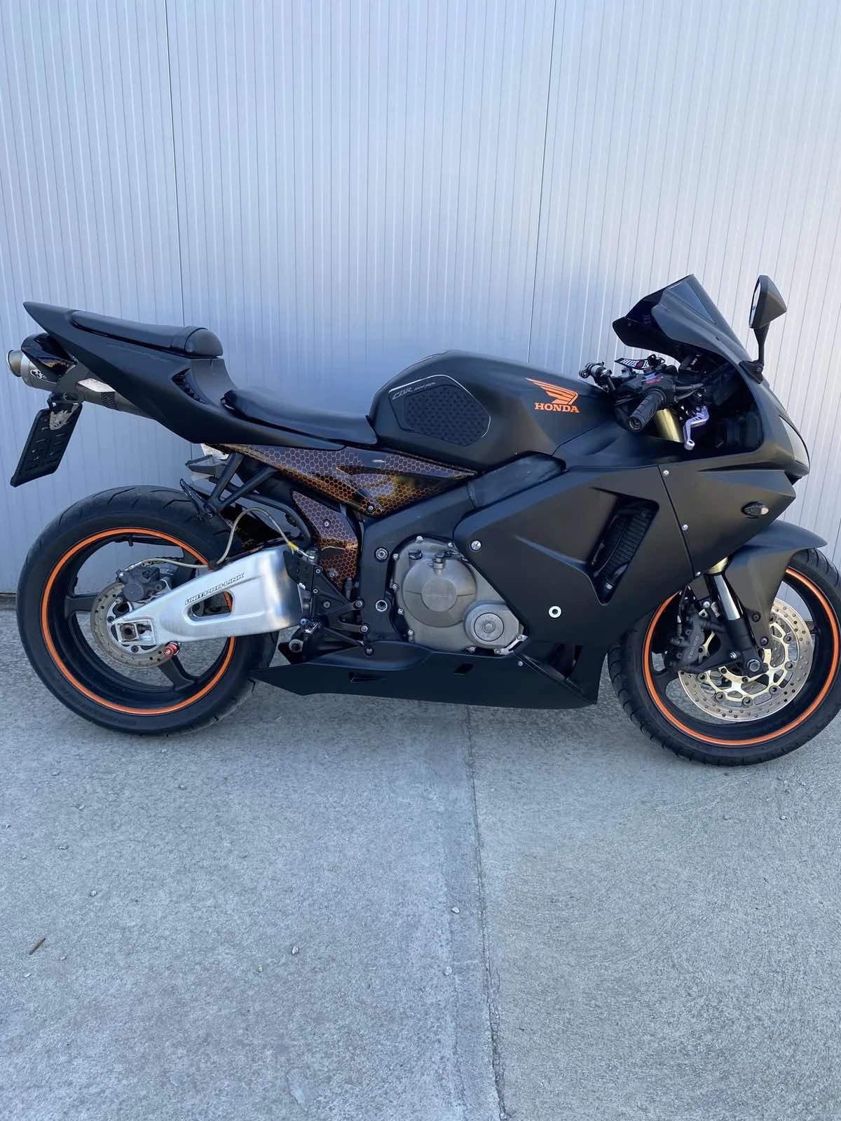 Honda Cbr 600 RR, снимка 2 - Мотоциклети и мототехника - 54685235