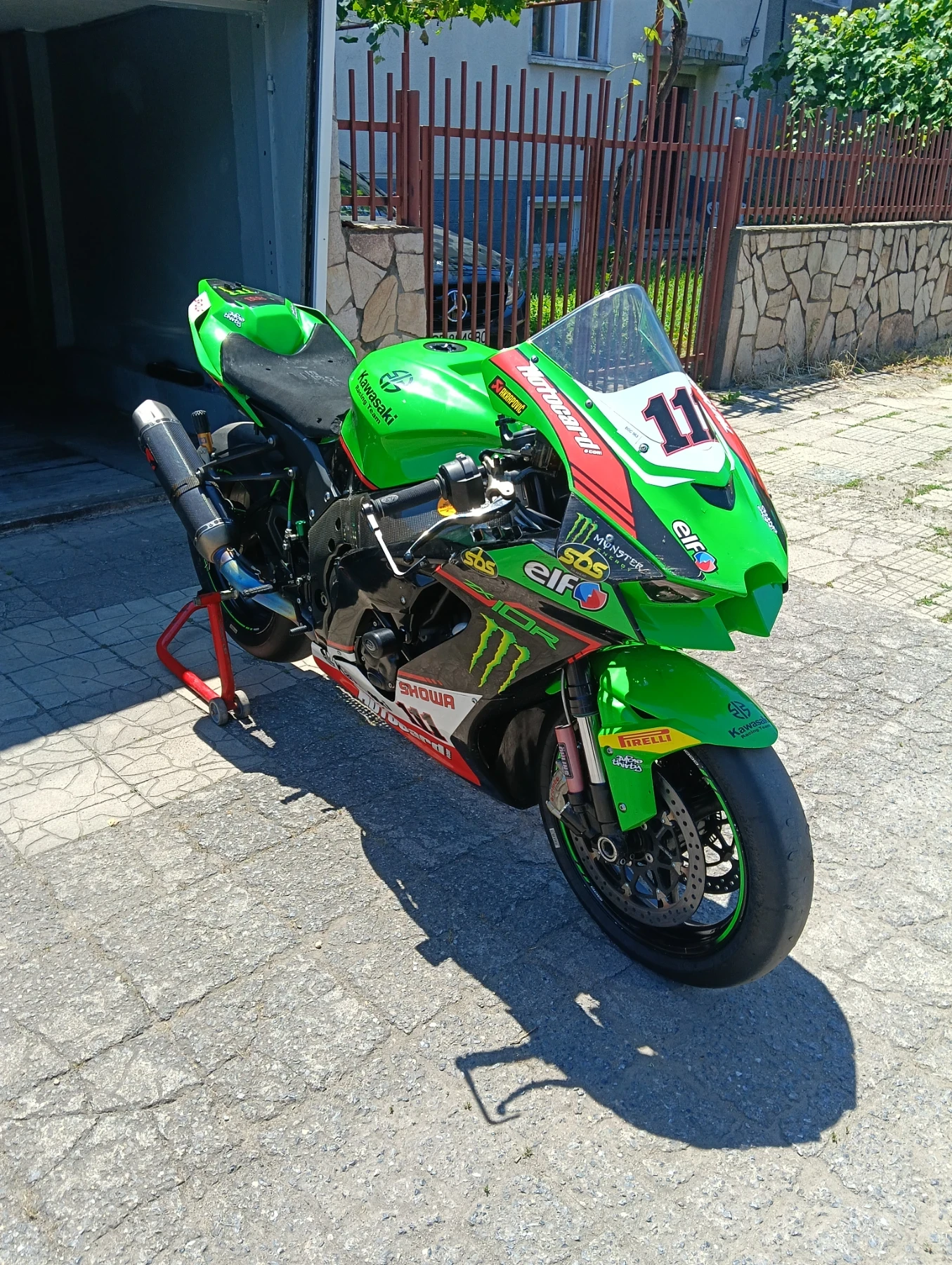Kawasaki Zxr Track Bike