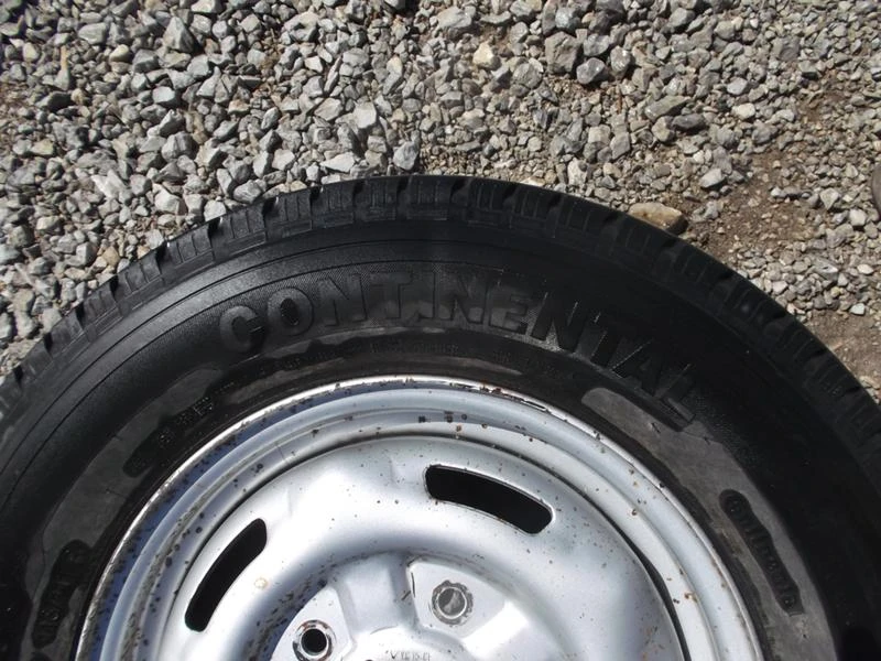 Гуми с джанти Continental 215/75R16, снимка 4 - Гуми и джанти - 21749686