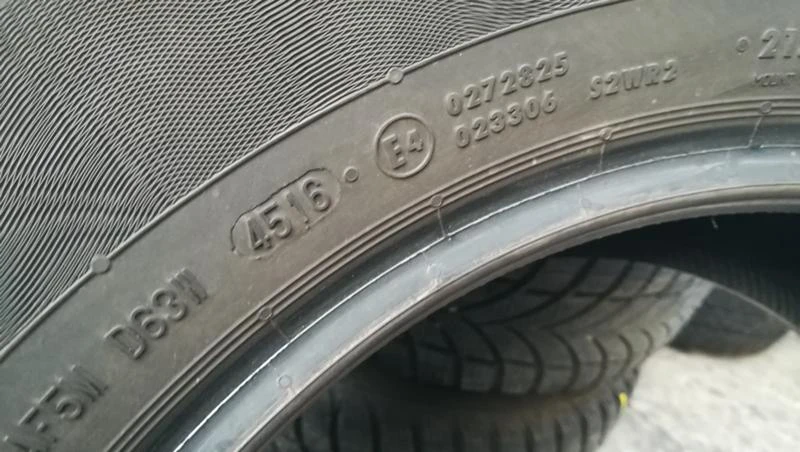 Гуми Зимни 215/60R16, снимка 7 - Гуми и джанти - 26188403