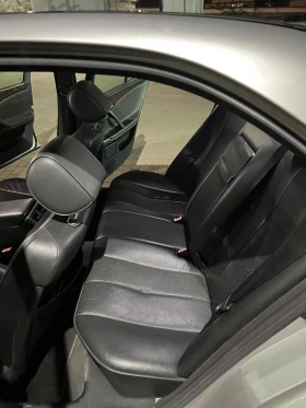 Mercedes-Benz E 220 2.2 CDI - 2500 € - 64926208 7