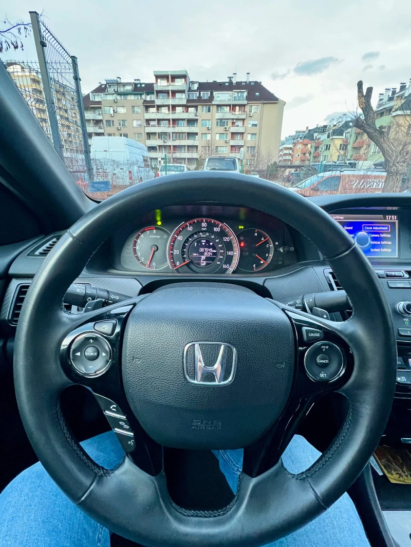 Honda Accord 2.4 Sport Facelift , снимка 11 - Автомобили и джипове - 44044282