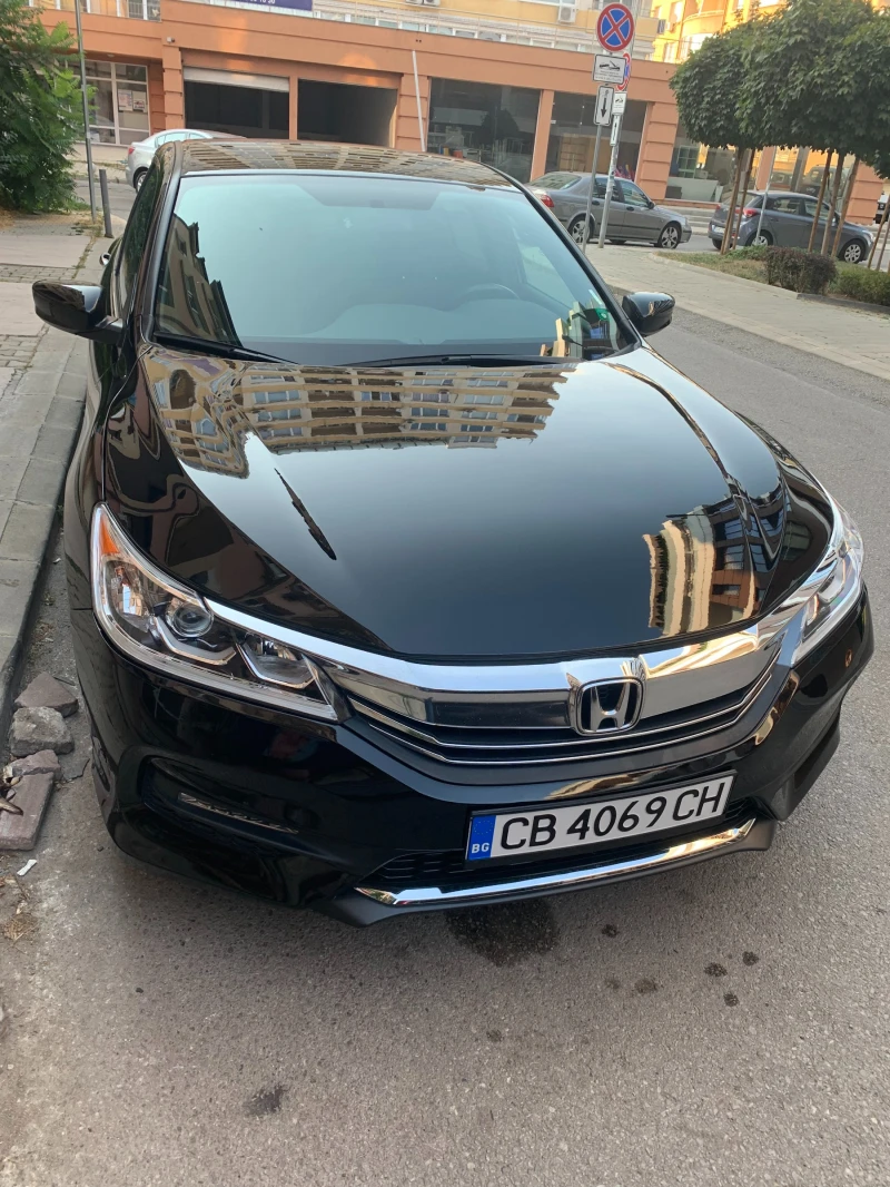 Honda Accord 2.4 Sport Facelift , снимка 2 - Автомобили и джипове - 44044282