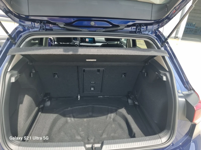 VW Golf eTSI, снимка 10 - Автомобили и джипове - 47078844