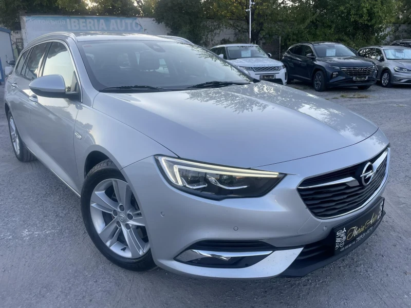 Opel Insignia 2.0CDTI170* AUTO* CAMERA* ACC* MATRIX* KEYLESS* VI, снимка 3 - Автомобили и джипове - 47199002