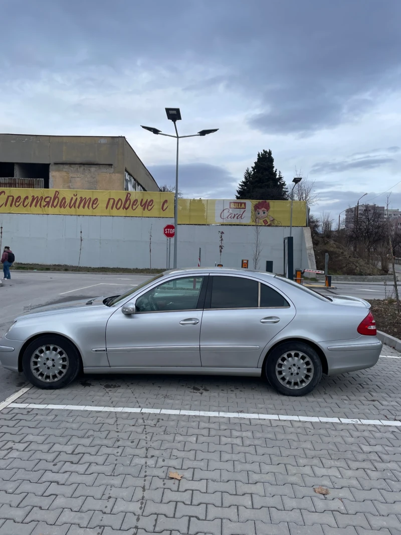 Mercedes-Benz E 270, снимка 6 - Автомобили и джипове - 48443432