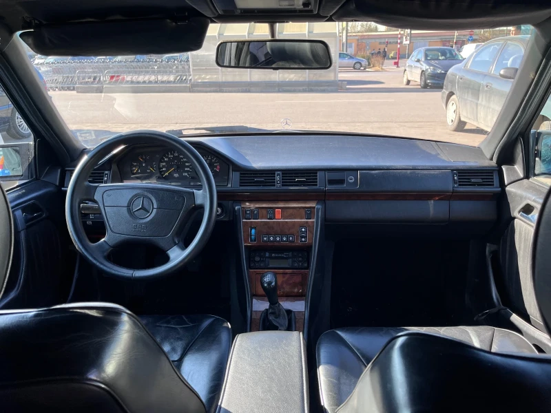 Mercedes-Benz 124 200E 16v, снимка 8 - Автомобили и джипове - 49015038